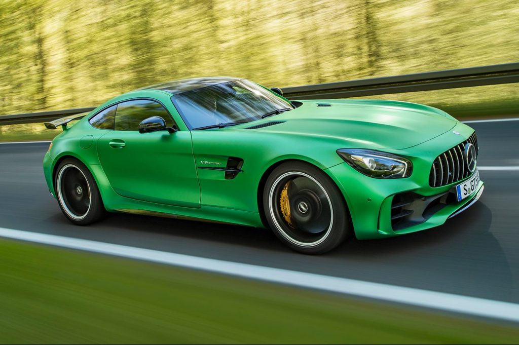 2018-Mercedes-AMG-GT-R-side-in-motion-1-e1466720852825
