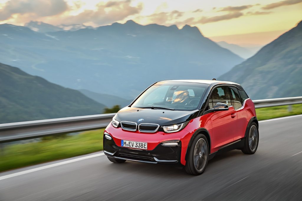 P90273533_highRes_the-new-bmw-i3s-08-2 (1024x683) (1024x683)