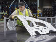 Production begins of the new Nissan LEAF in Europe