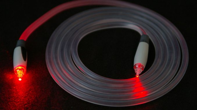 1200px-Fiber_optic_illuminated