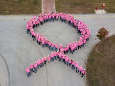 01 B-Pink kampány a tatabányai Bridgestone gyárban