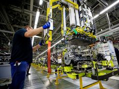 Megkezdodott_a_Plug_in_Hybrid_modellek_gyartasa_Kecskemeten_4