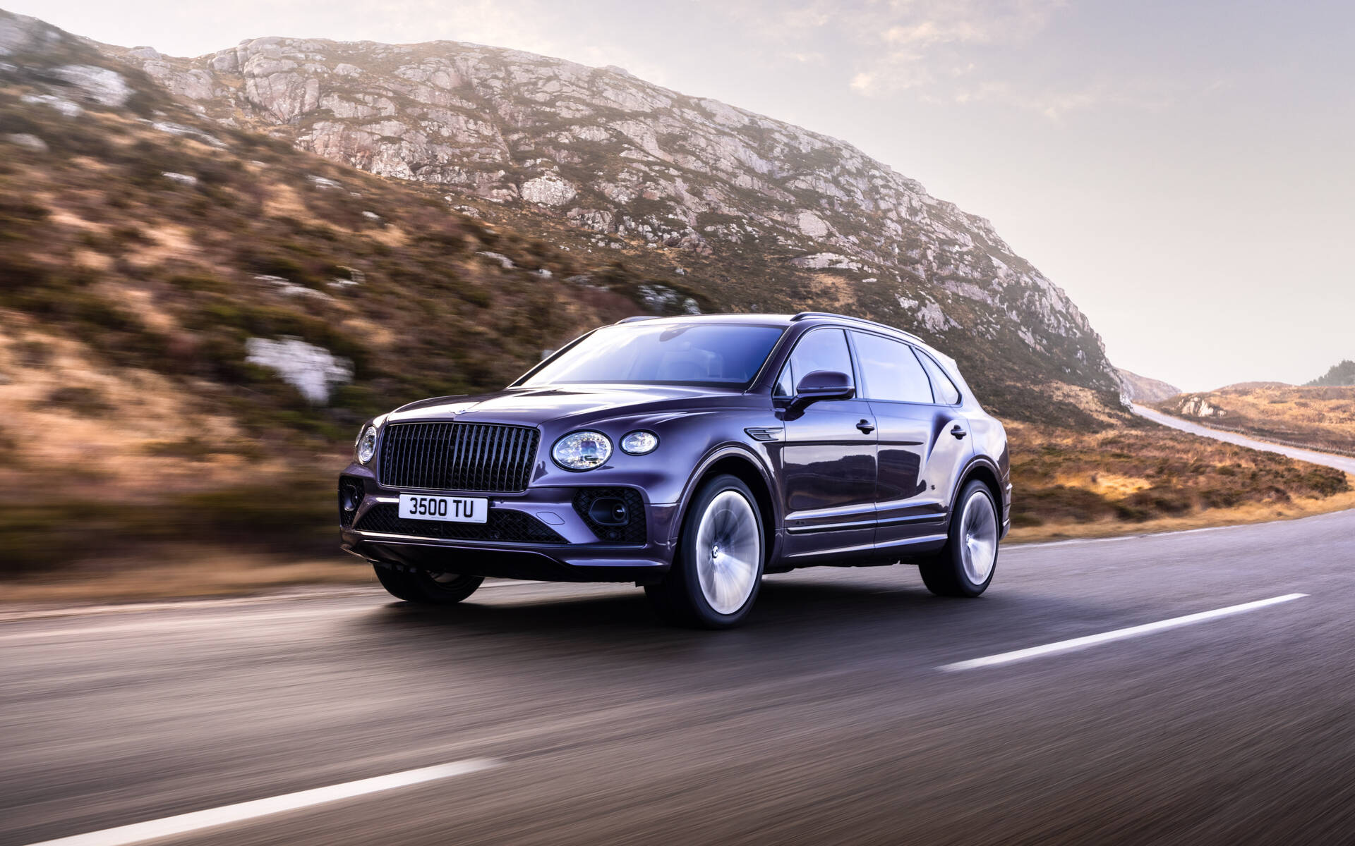 2023-bentley-bentayga