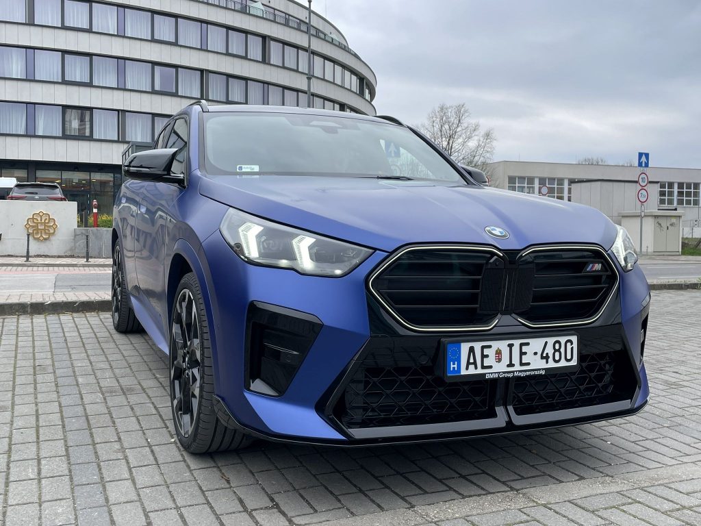 BMW X2