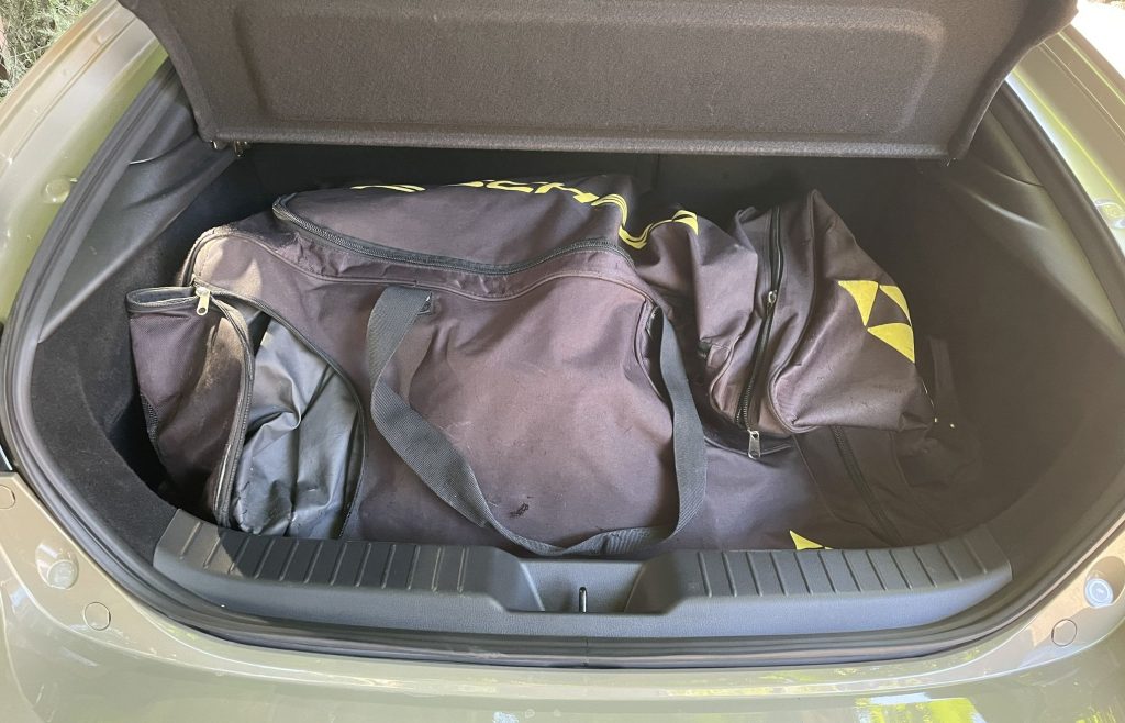 mazda3_csomagtarto