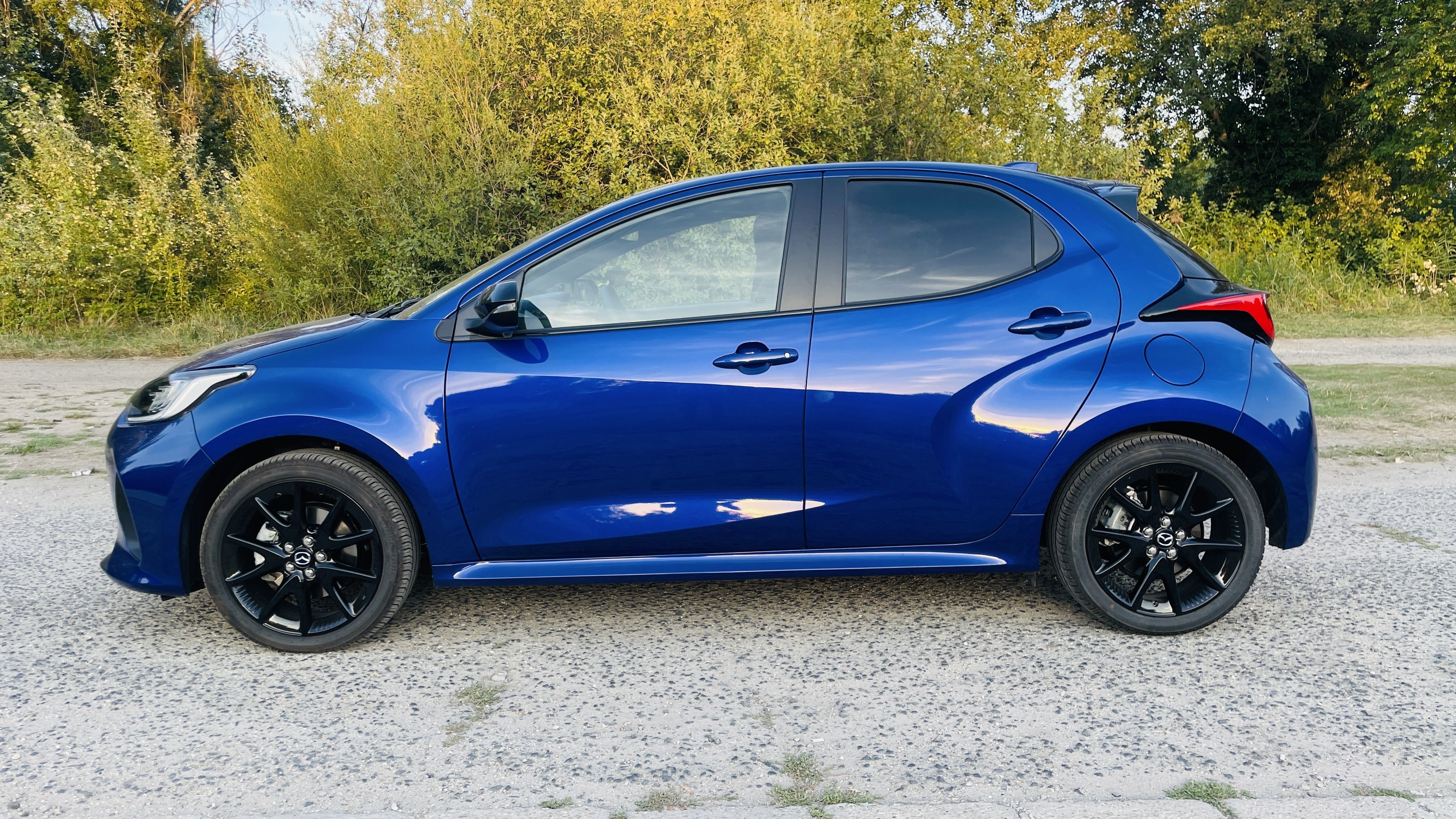 mazda2_3