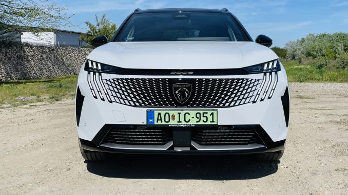 Peugeot e-5008