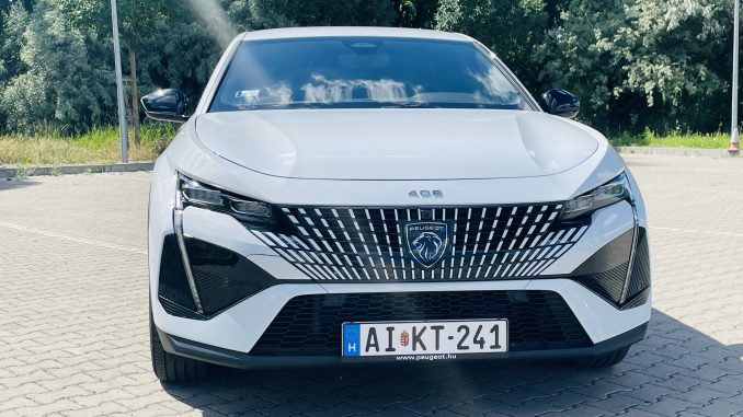 Peugeot 408