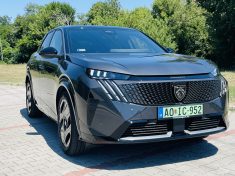 Peugeot e-3008 4x4